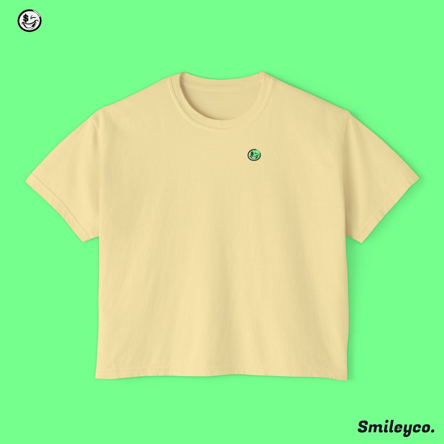 Smiley Graphic Boxy Tee - Women's Casual T-Shirt for Fun and Relaxation