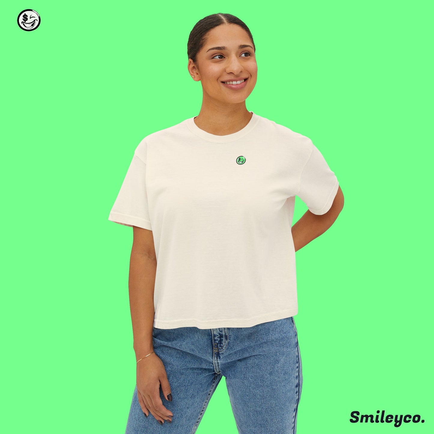 Smiley Graphic Boxy Tee - Women's Casual T-Shirt for Fun and Relaxation