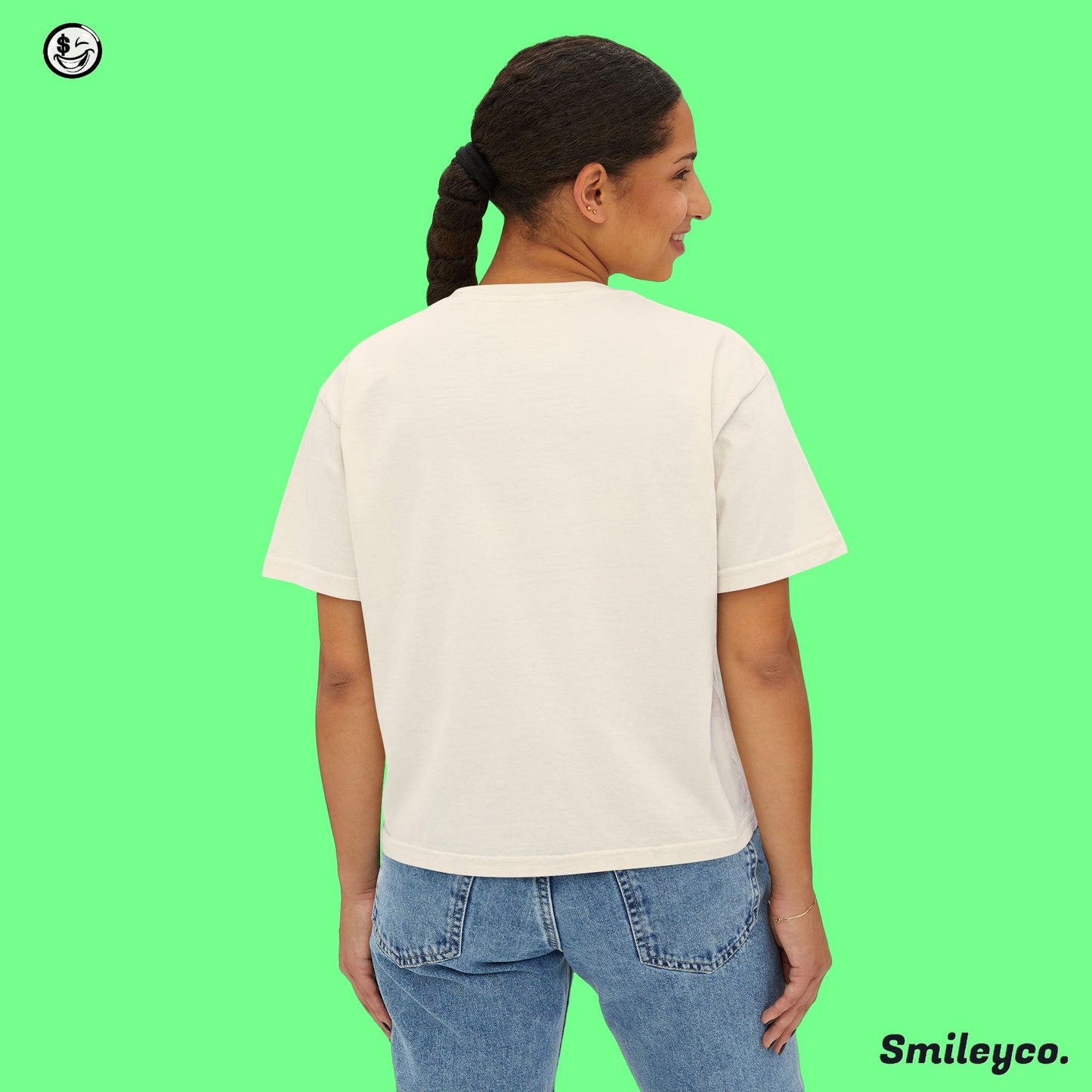 Smiley Graphic Boxy Tee - Women's Casual T-Shirt for Fun and Relaxation