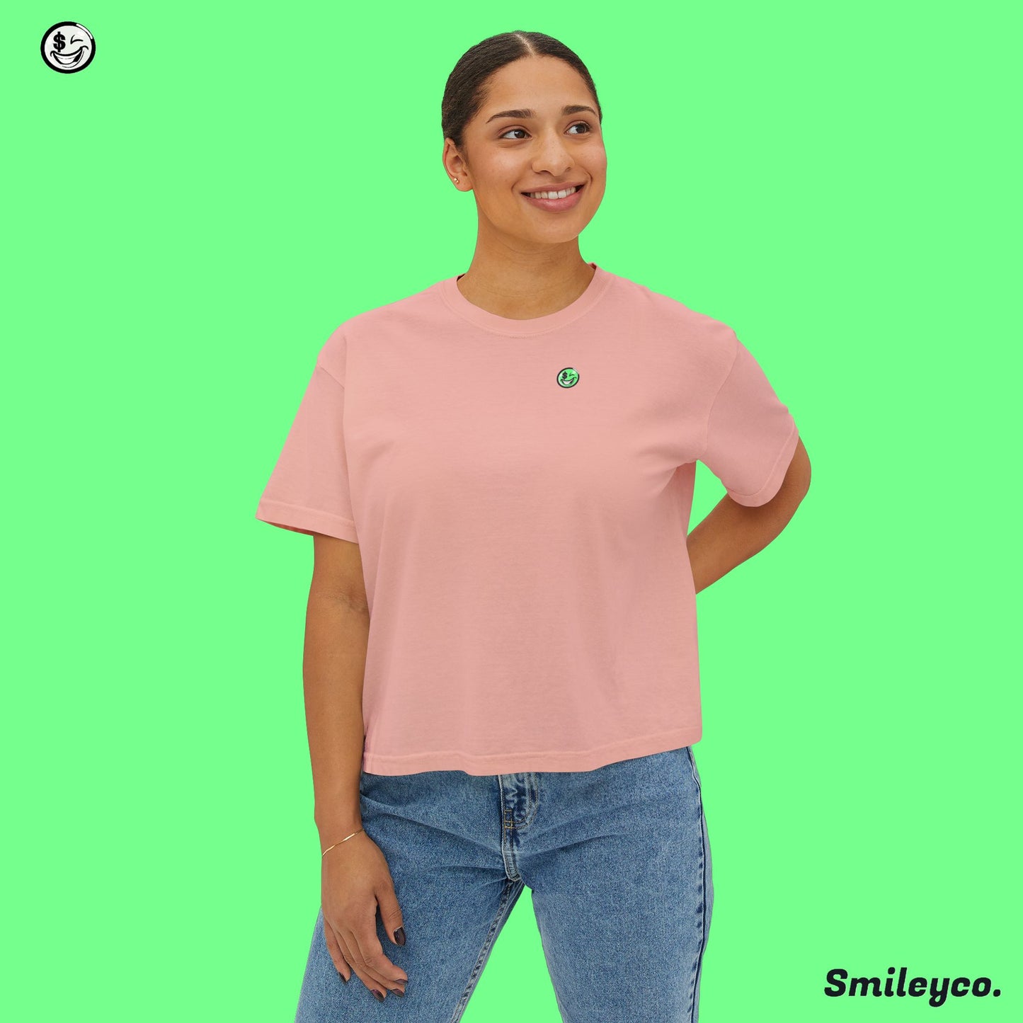 Smiley Graphic Boxy Tee - Women's Casual T-Shirt for Fun and Relaxation